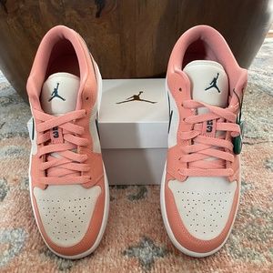 Women’s Light Madder Root Jordan 1 Lows